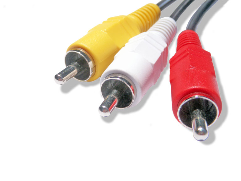 Conectores RCA macho de colores amarillo, blanco y rojo.